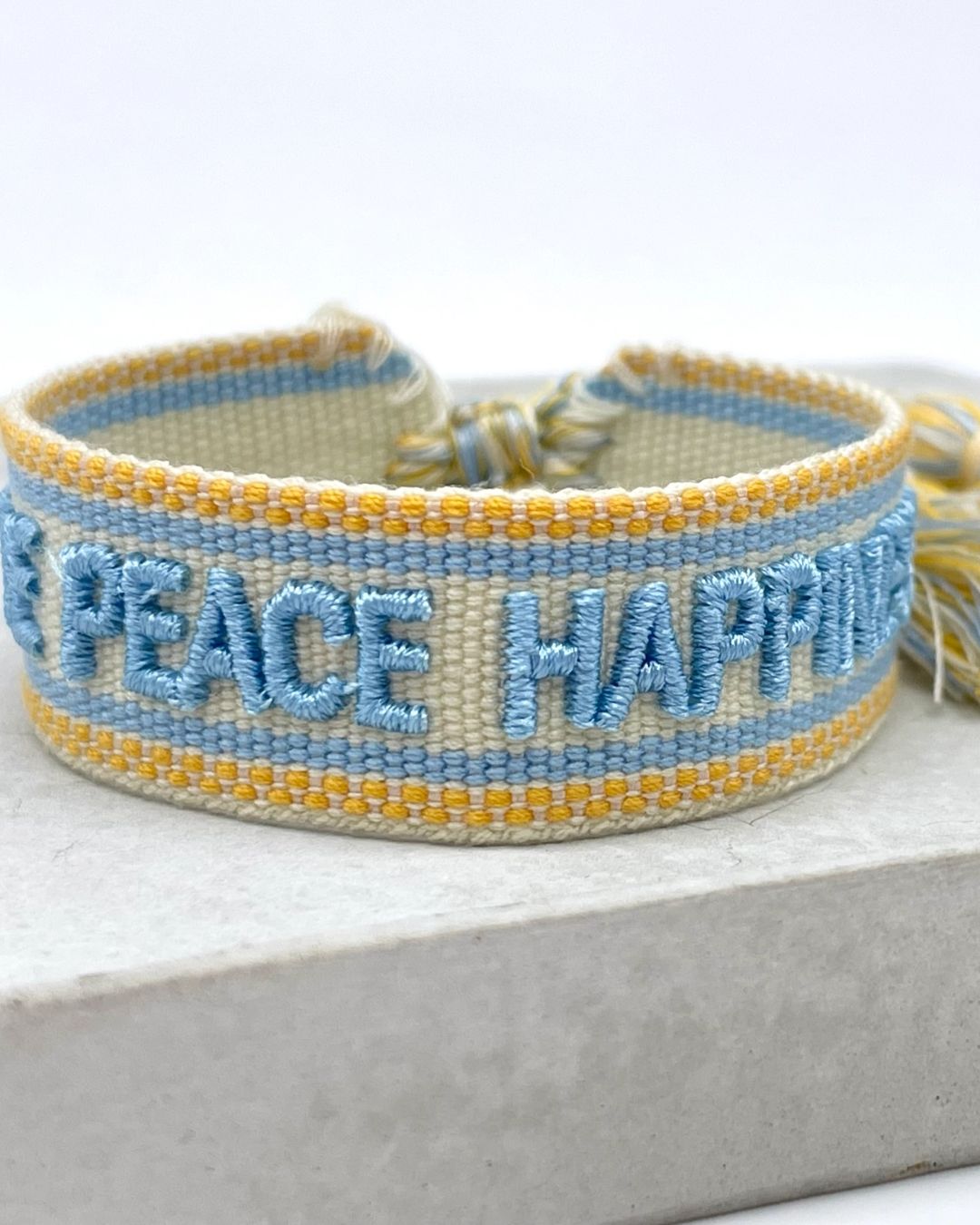 Love Peace Happiness Armband