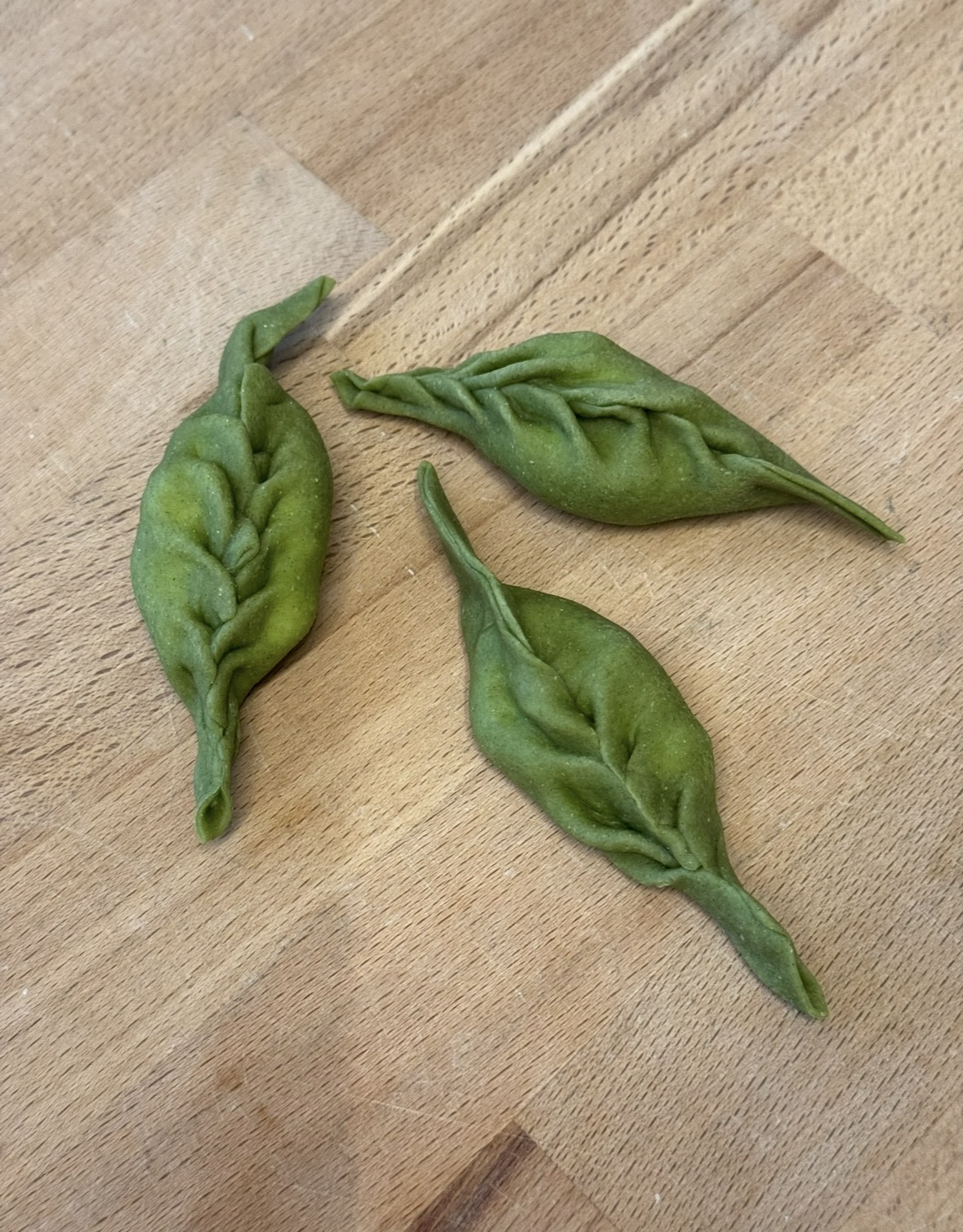 Raviola gegrillter Zucchini