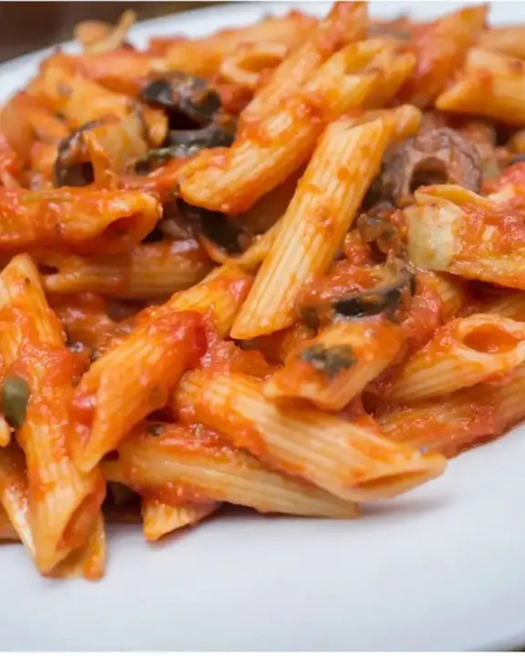 Bio Sugo Pomodoro mit Oliven und Kapern – Bild 2